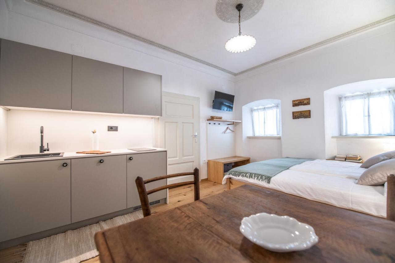 Meznarija Radovljica Apartment Екстериор снимка