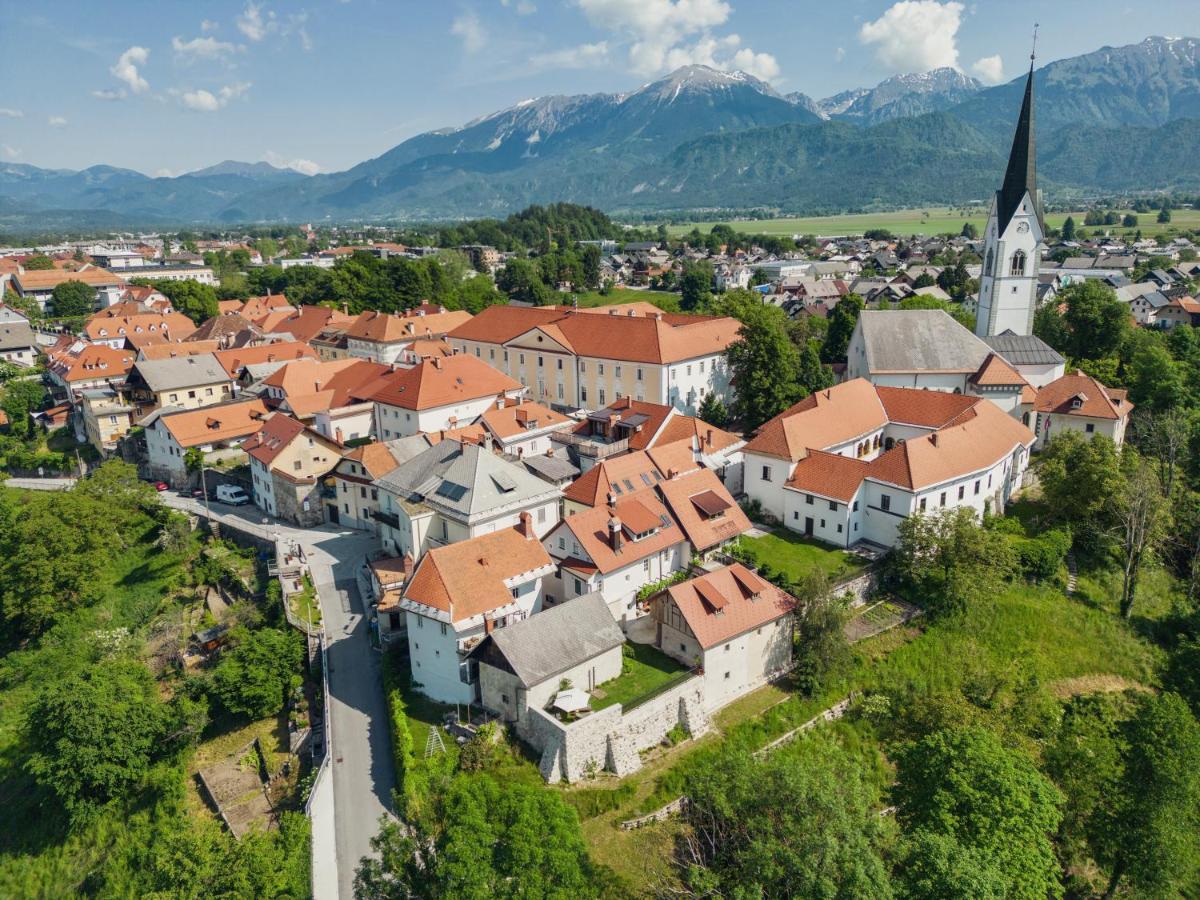 Meznarija Radovljica Apartment Екстериор снимка
